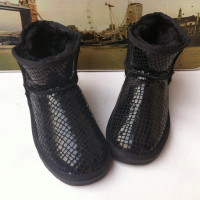 冬季新品牛皮黑色蛇纹5854矮筒短筒女靴平底牛筋底短靴雪地靴