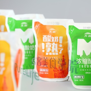 新疆天润牛奶酸奶熟了12袋X180g 新品包邮江浙沪加10元发顺丰红皮