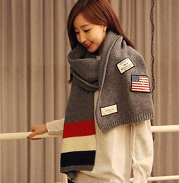 韩版新款冬季国旗条纹贴标针织毛线围巾女式加厚保暖双面围脖披肩