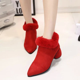 冬季新款英伦时尚粗跟尖头女士鞋加绒保暖绒面红色中跟百搭女鞋潮