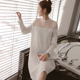 韩版孕妇装 大码宽松 白色性感 孕妇百褶长袖中长款连衣裙 包邮