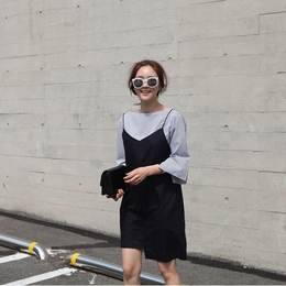 秋装新款韩版chic气质圆领条纹衬衫+纯色无袖吊带连衣裙 两件套装