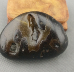 天然马达加斯加玛瑙原石籽料精品花纹象形手把件摆件神龙图案奇石