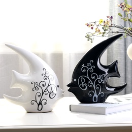 现代家居装饰品客厅摆件时尚陶瓷工艺品摆设抽象黑白亲嘴鱼