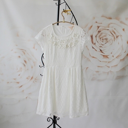150元3件 甜美立体花朵装饰圆领修身全蕾丝短袖纯色连衣裙 短裙