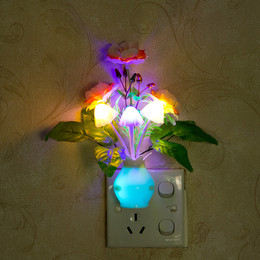 感光LED小夜灯石榴花三头床头儿童创意卧室灯婴儿喂奶变色蘑菇灯